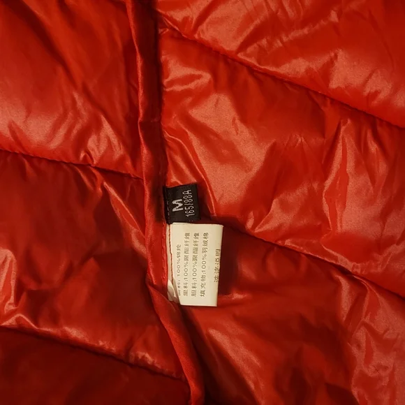 Two puffer coats - Picture 3 of 8